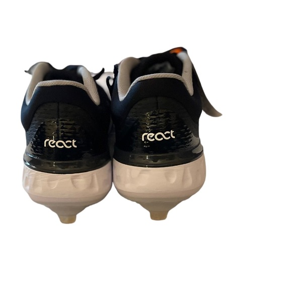 Nike React baseball cleats NWT size 9.5 black and white - Picture 6 of 6
